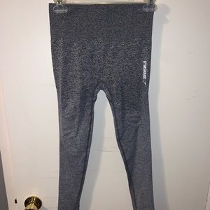 GYMSHARK leggings in grey